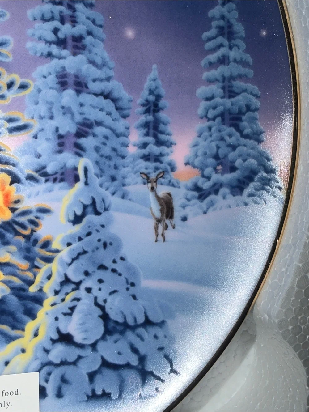 Avon 2005 Decorative Holiday Plate - with 22K Gold trim.